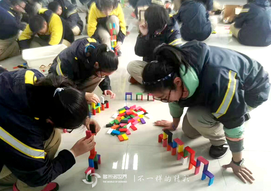 “迎挑戰，贏未來-多米諾骨牌訓練營”鎮江基地開營